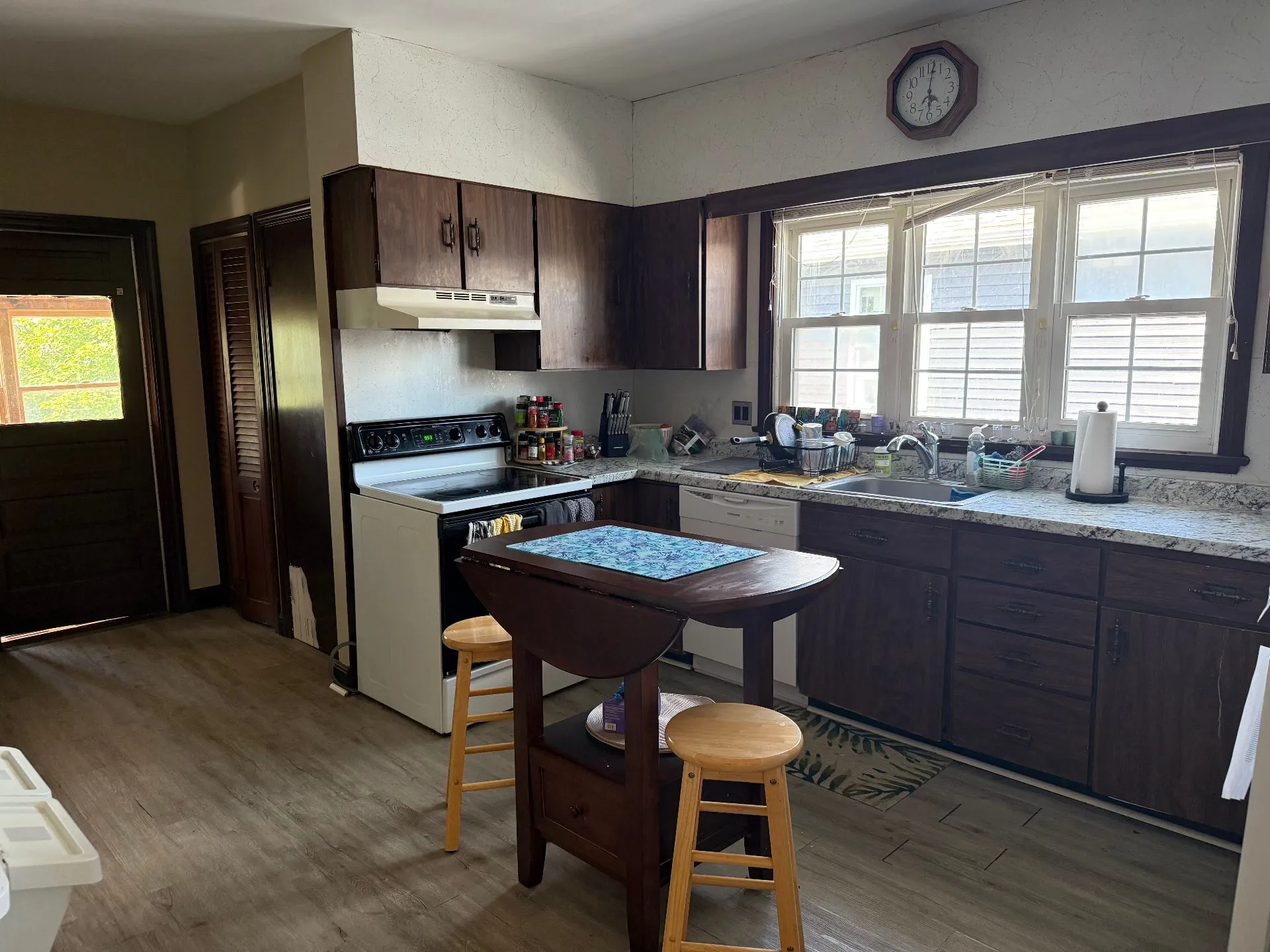 Summer 2025 sublet near Tufts — photo 3