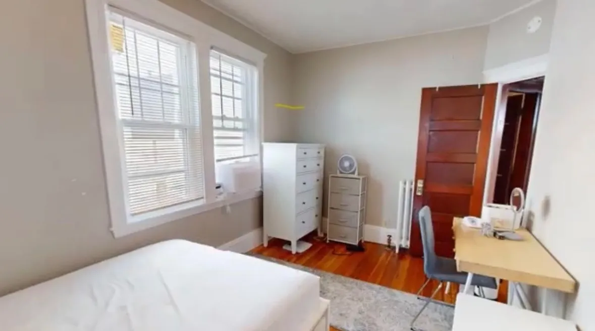 Summer 2026 sublet near Tufts — photo 2
