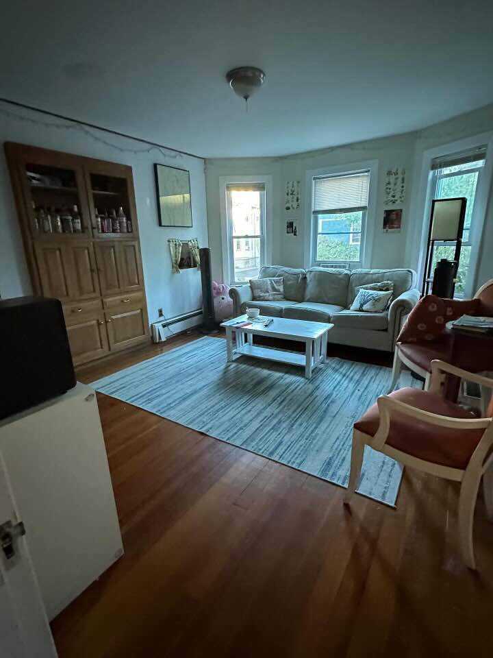 Summer 2025 sublet near Tufts — photo 3