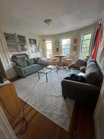 Summer 2025 sublet near Tufts — photo 2