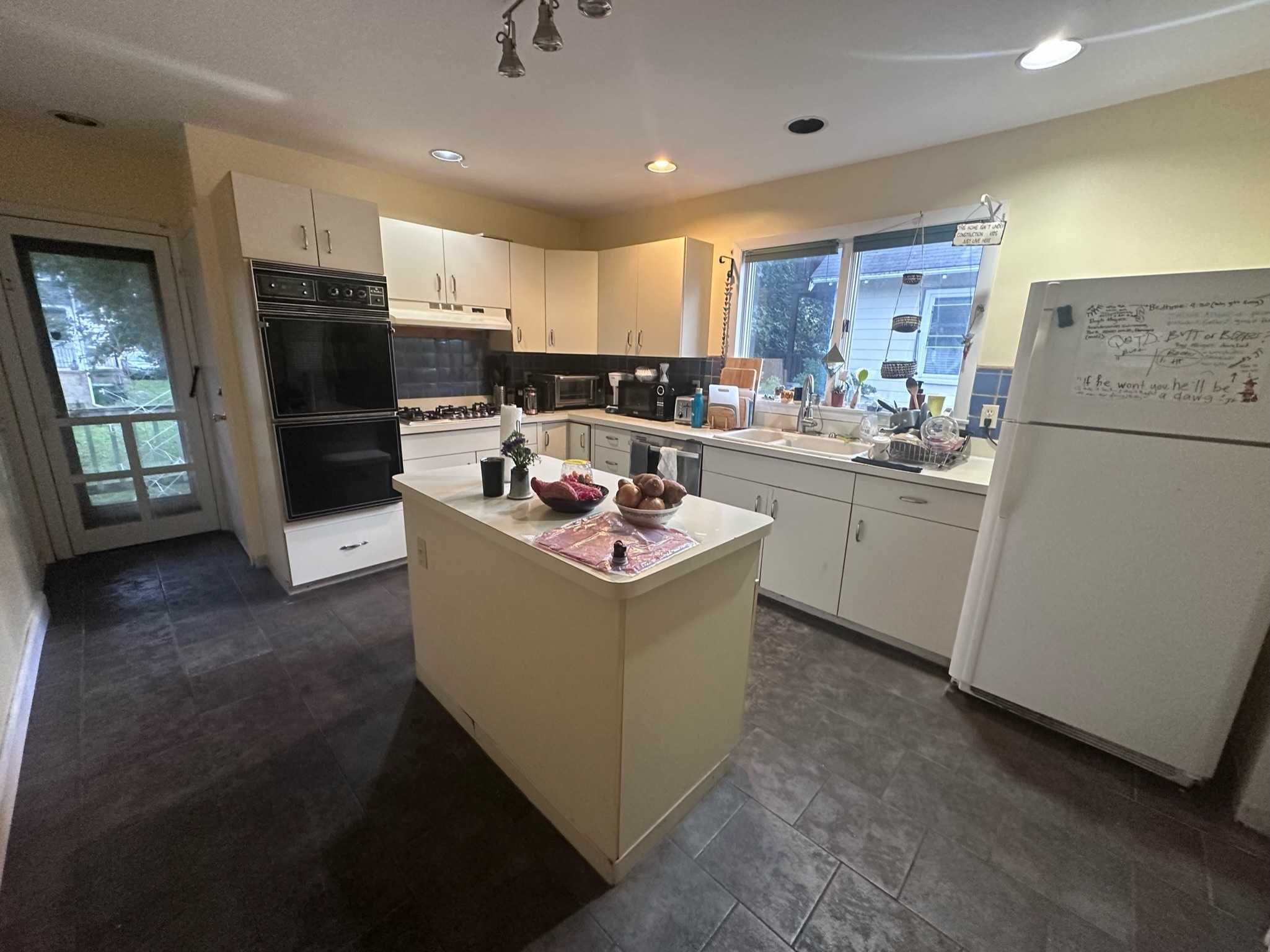 Spring 2025 sublet near Tufts — photo 6
