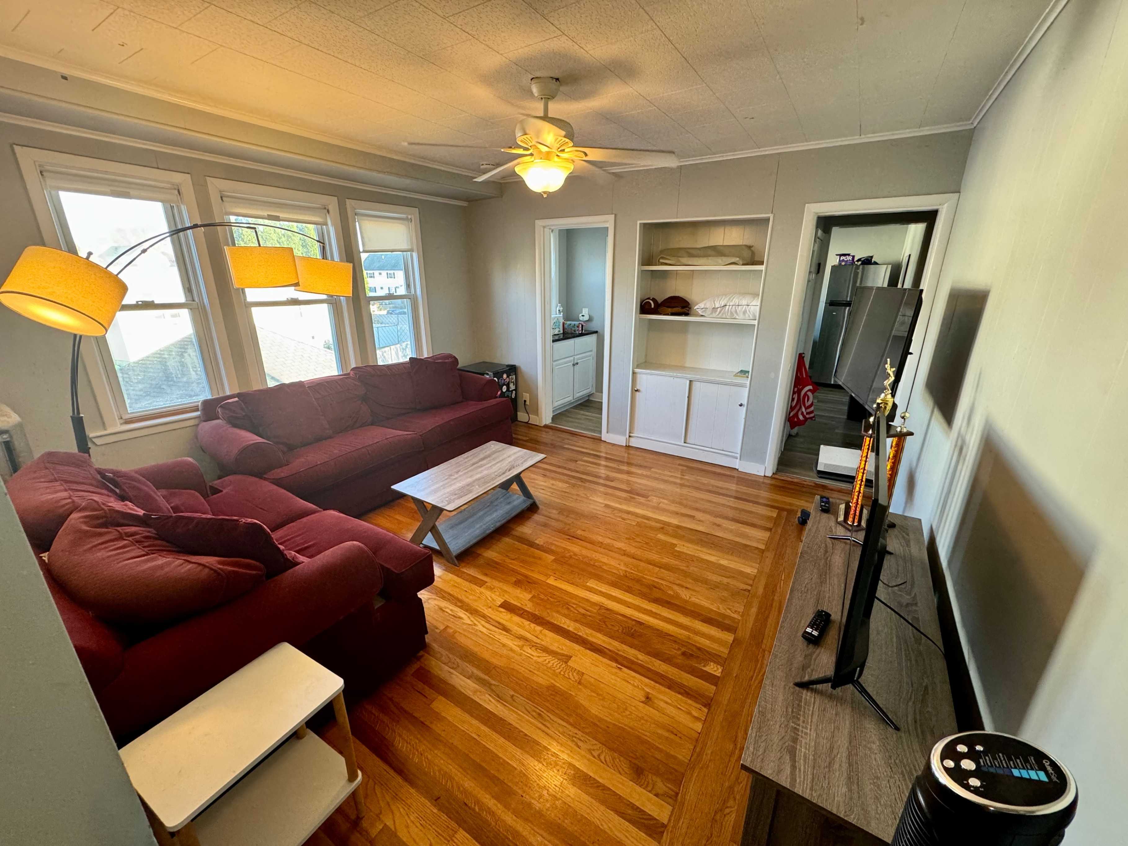 Spring 2025 sublet near Tufts — photo 2