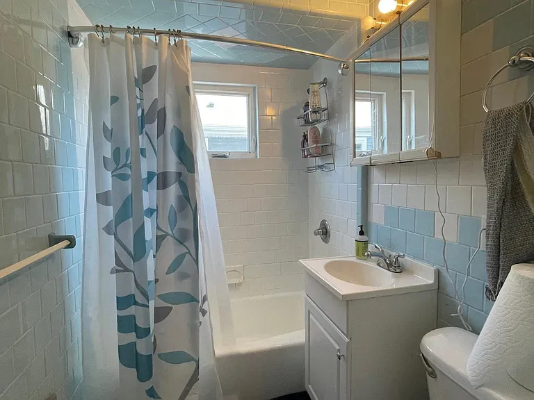 Spring 2026 sublet near Tufts — photo 6