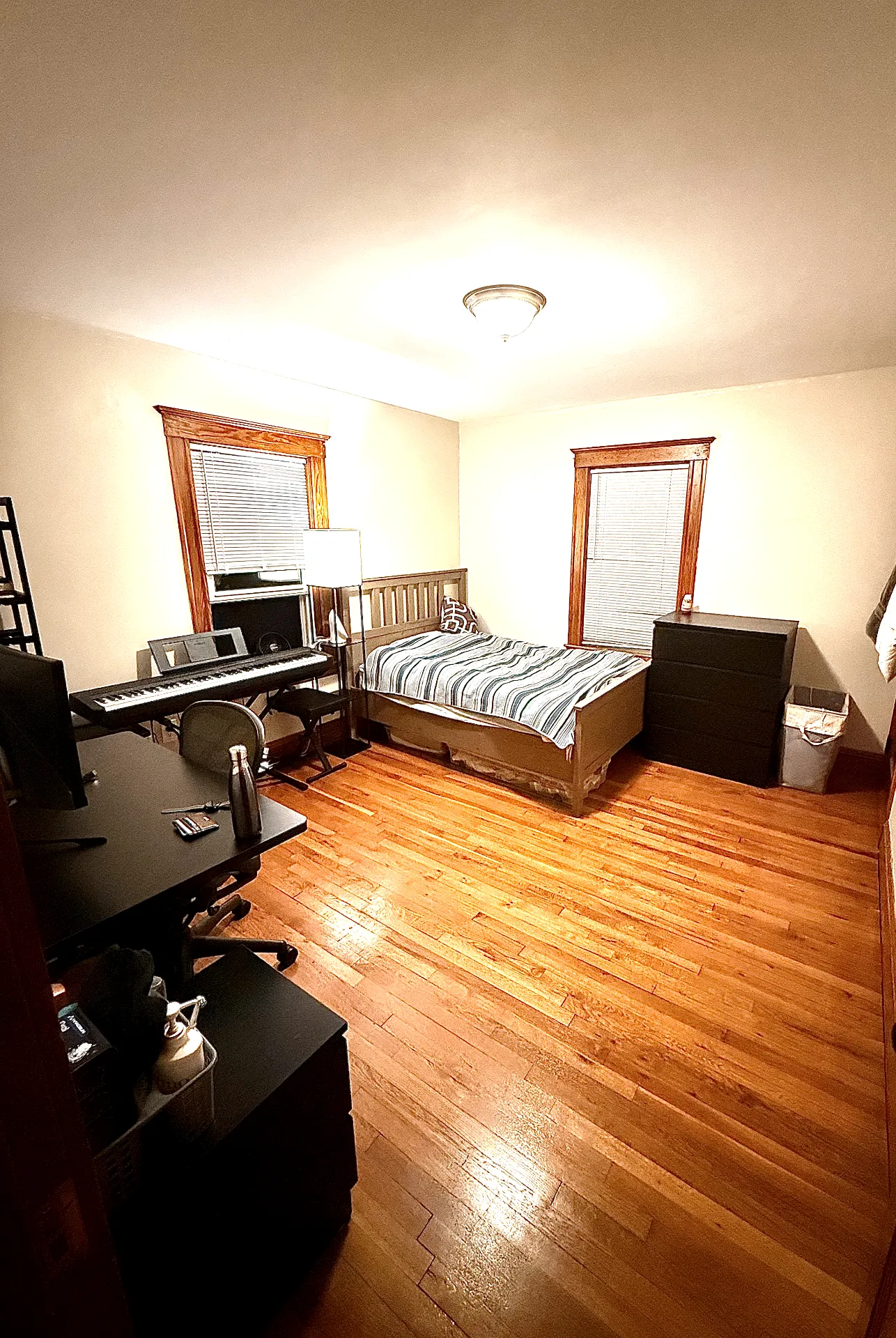 Spring 2026 sublet near Tufts — photo 1