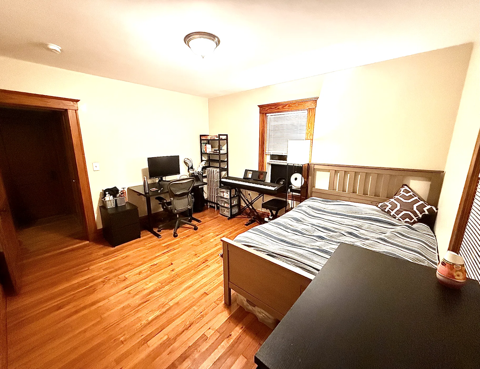 Spring 2026 sublet near Tufts — photo 2