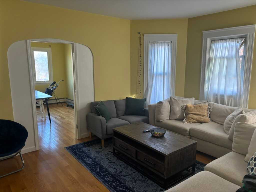 Spring 2025 sublet near Tufts — photo 3