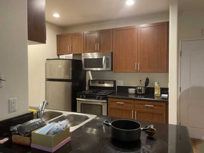 Summer 2025 sublet near USC — photo 5