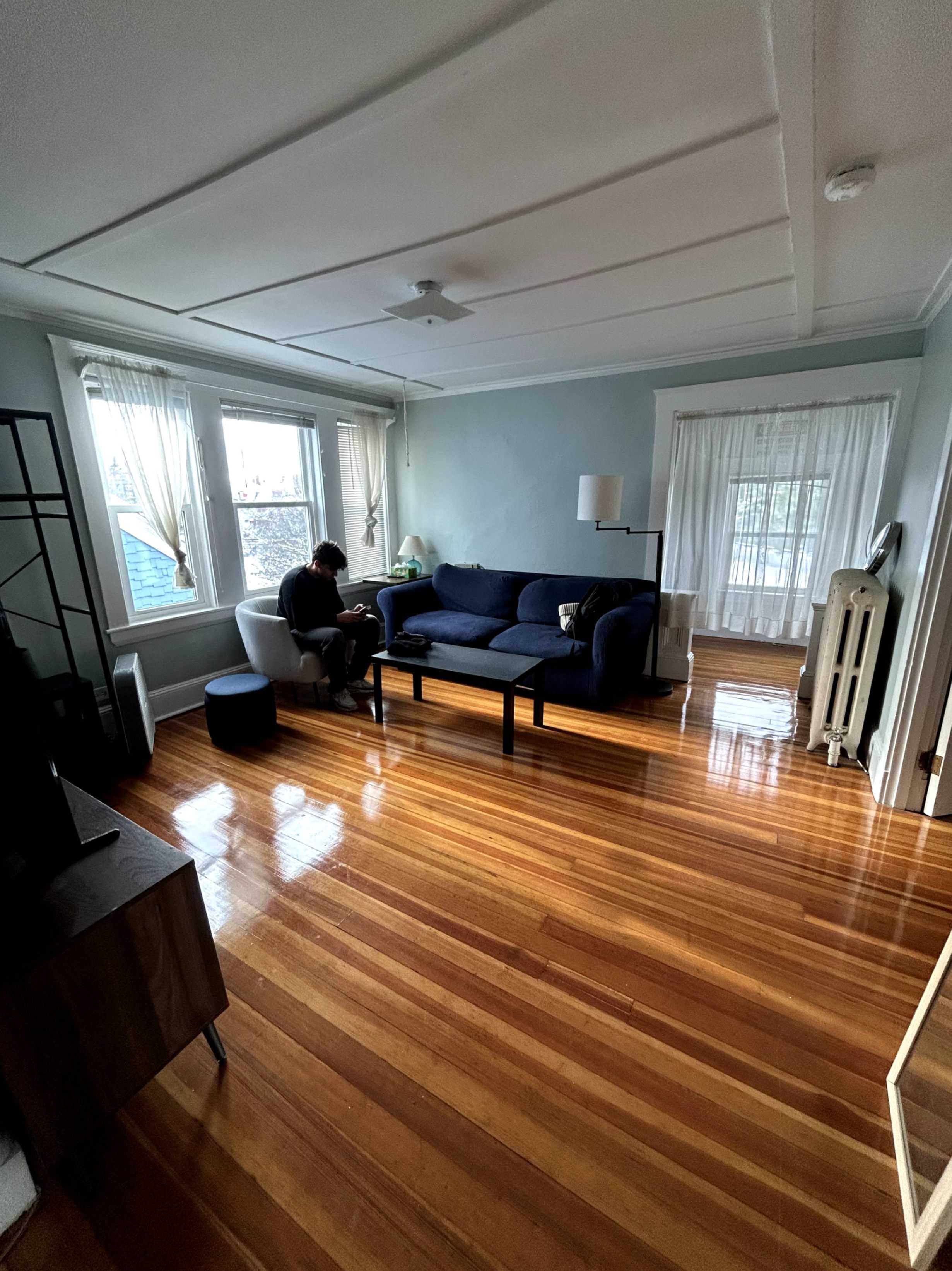 Summer 2025 sublet near Tufts — photo 3