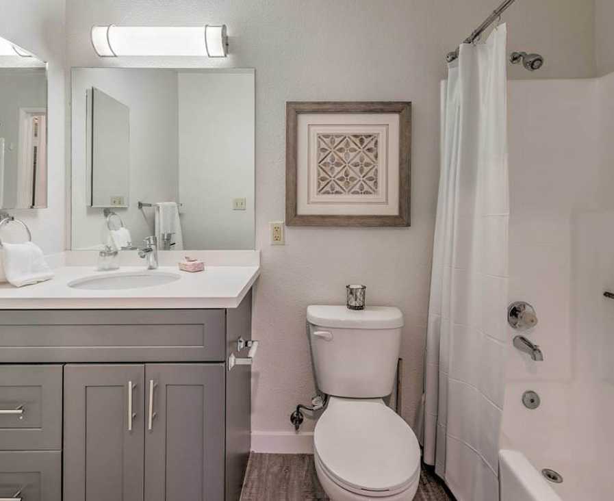 Summer 2025 sublet near USC — photo 3