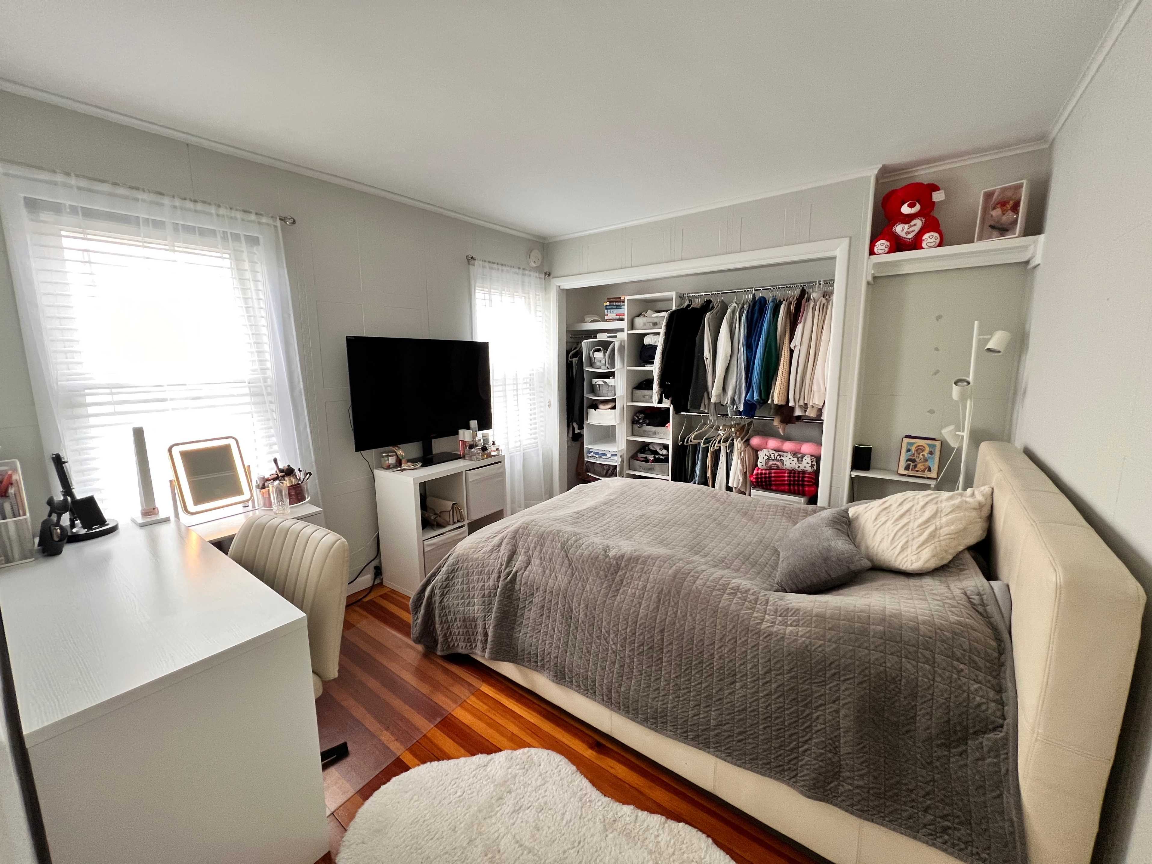 Summer 2025 sublet near Tufts — photo 1