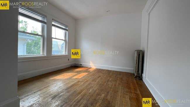 Summer 2025 sublet near Tufts — photo 3