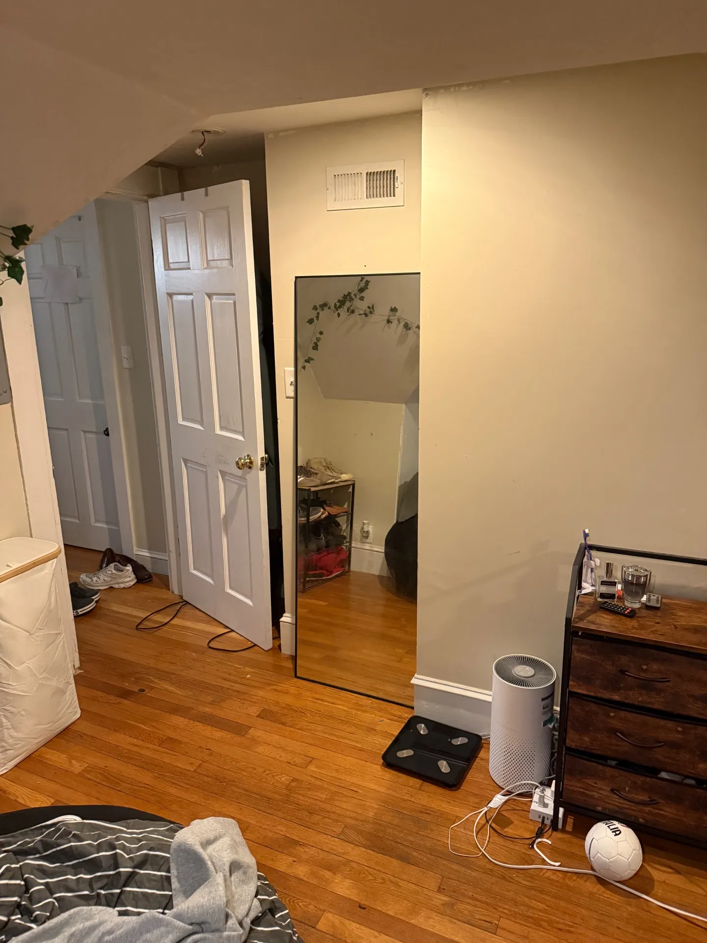 Summer 2026 sublet near BU — photo 3