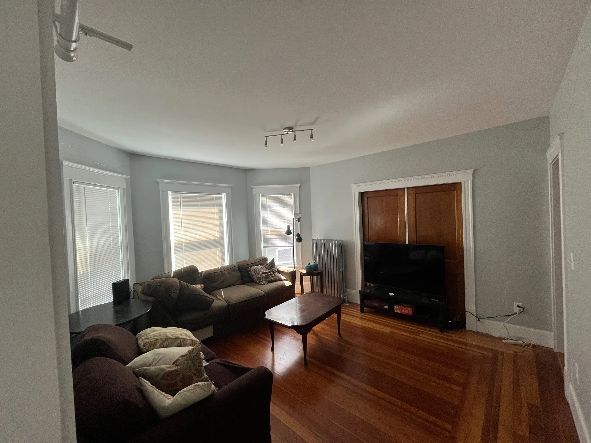 Summer 2025 sublet near Tufts — photo 1