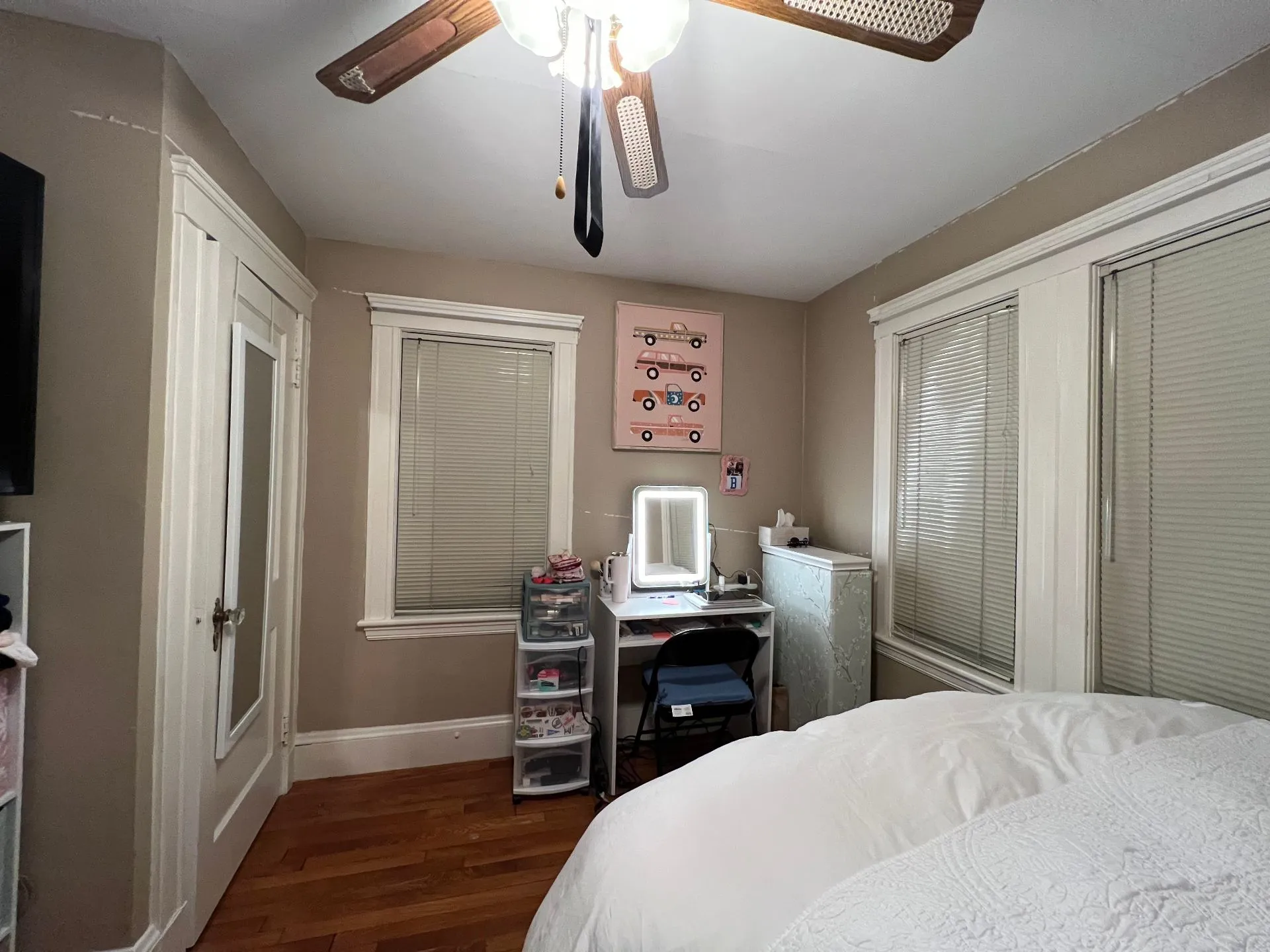 Summer 2025 sublet near Tufts — photo 3