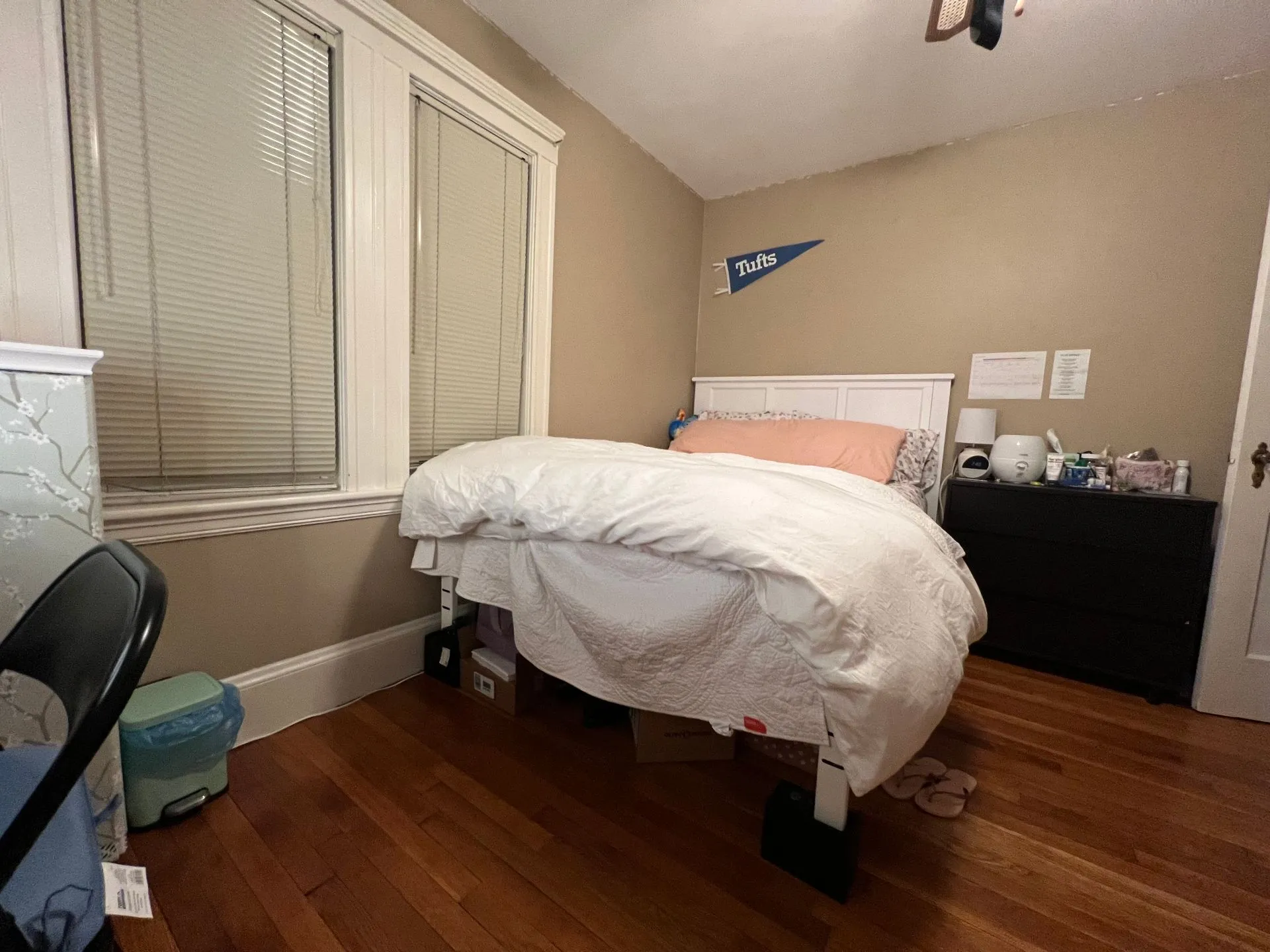 Summer 2025 sublet near Tufts — photo 2