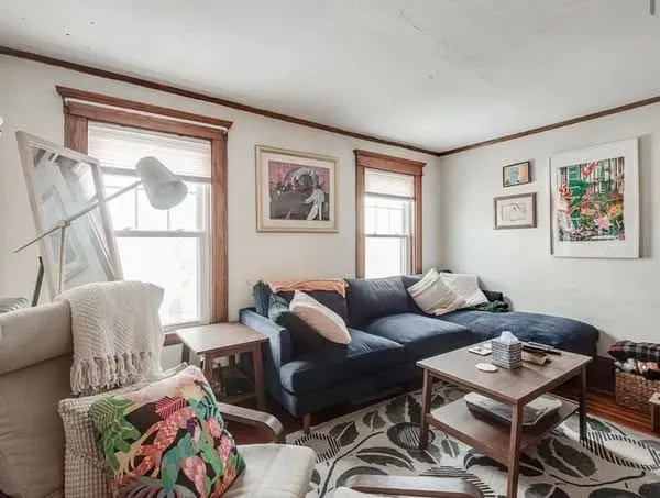 Summer 2025 sublet near Tufts — photo 2