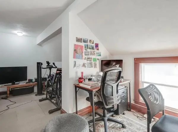 Summer 2025 sublet near Tufts — photo 4