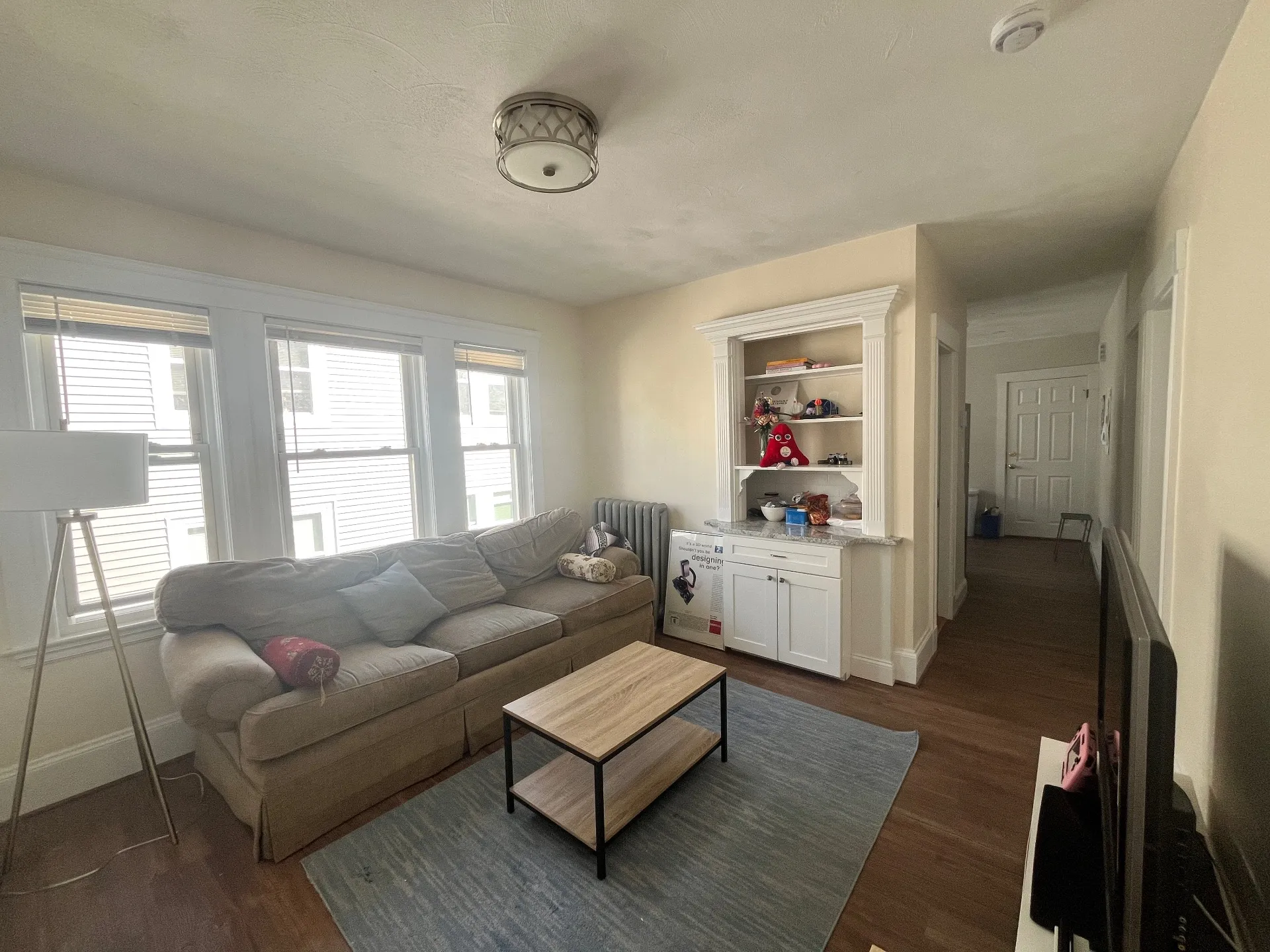 Summer 2025 sublet near Tufts — photo 2