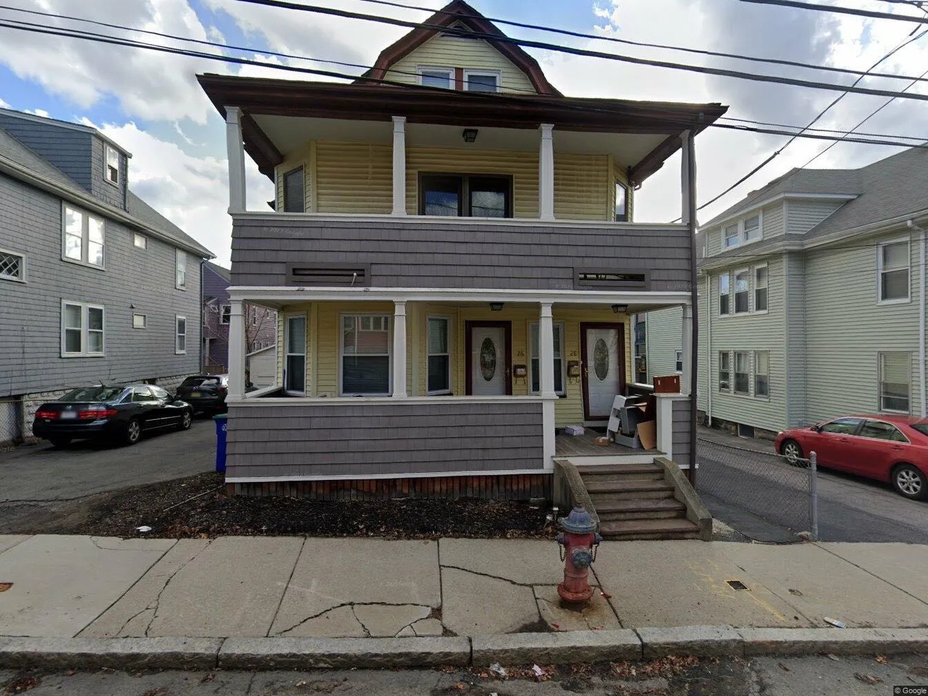 Summer 2025 sublet near Tufts — photo 2
