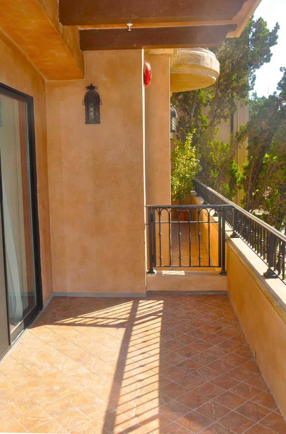 Fall 2025 sublet near UCLA — photo 5