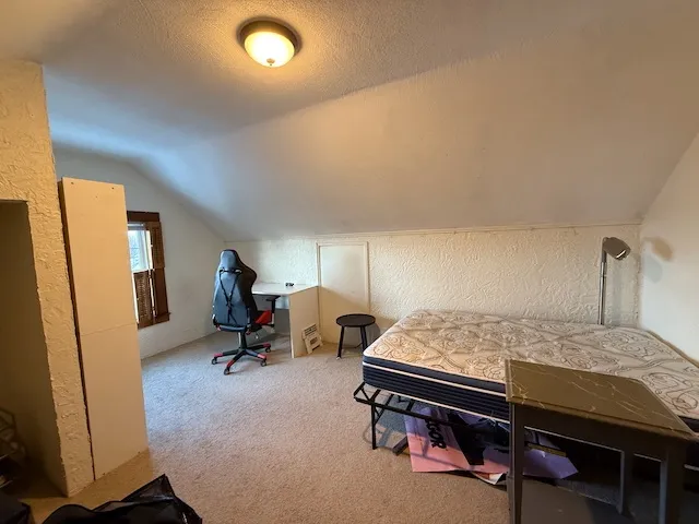 Summer 2025 sublet near Tufts — photo 4