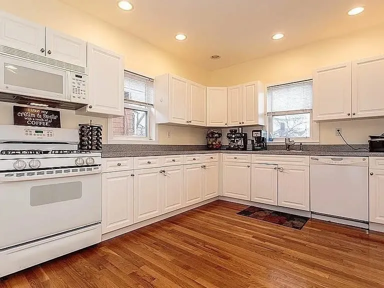 Summer 2025 sublet near Tufts — photo 6