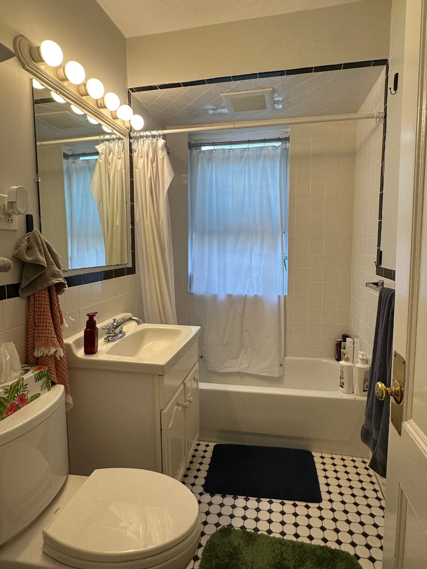 Summer 2026 sublet near Tufts — photo 5