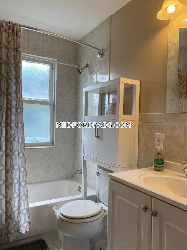 Spring 2026 sublet near Tufts — photo 4