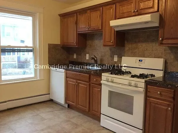 Spring 2026 sublet near Tufts — photo 5