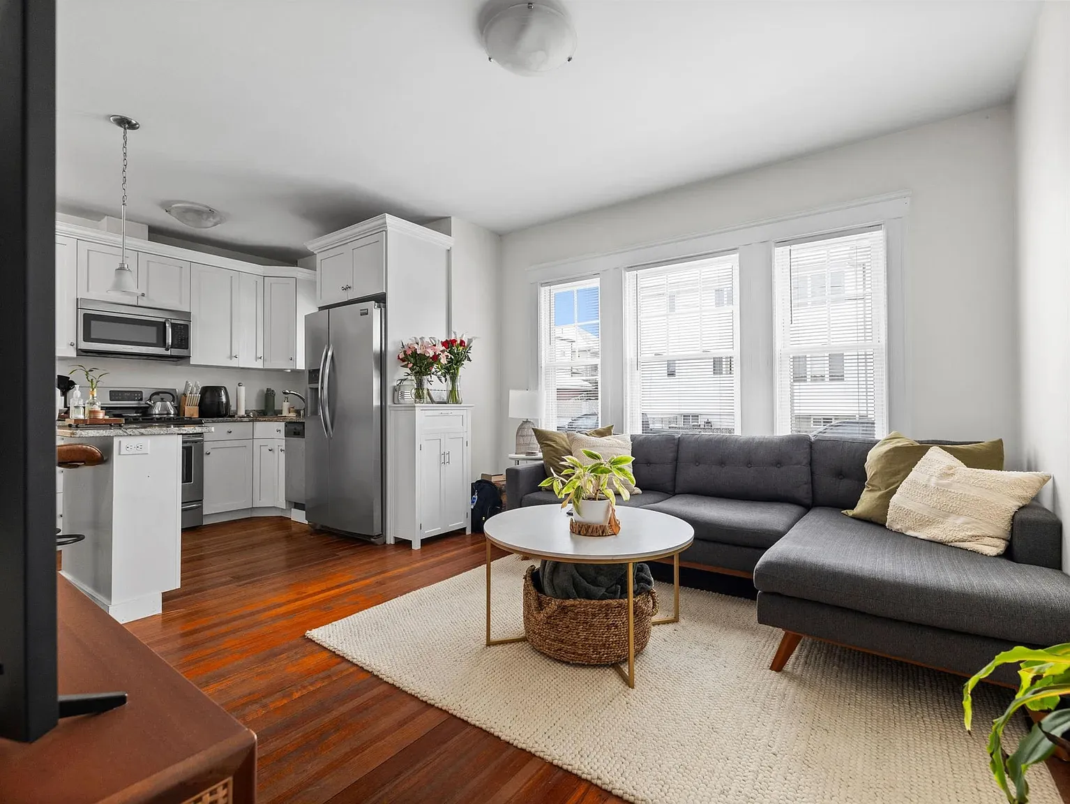 Spring 2026 sublet near Tufts — photo 4