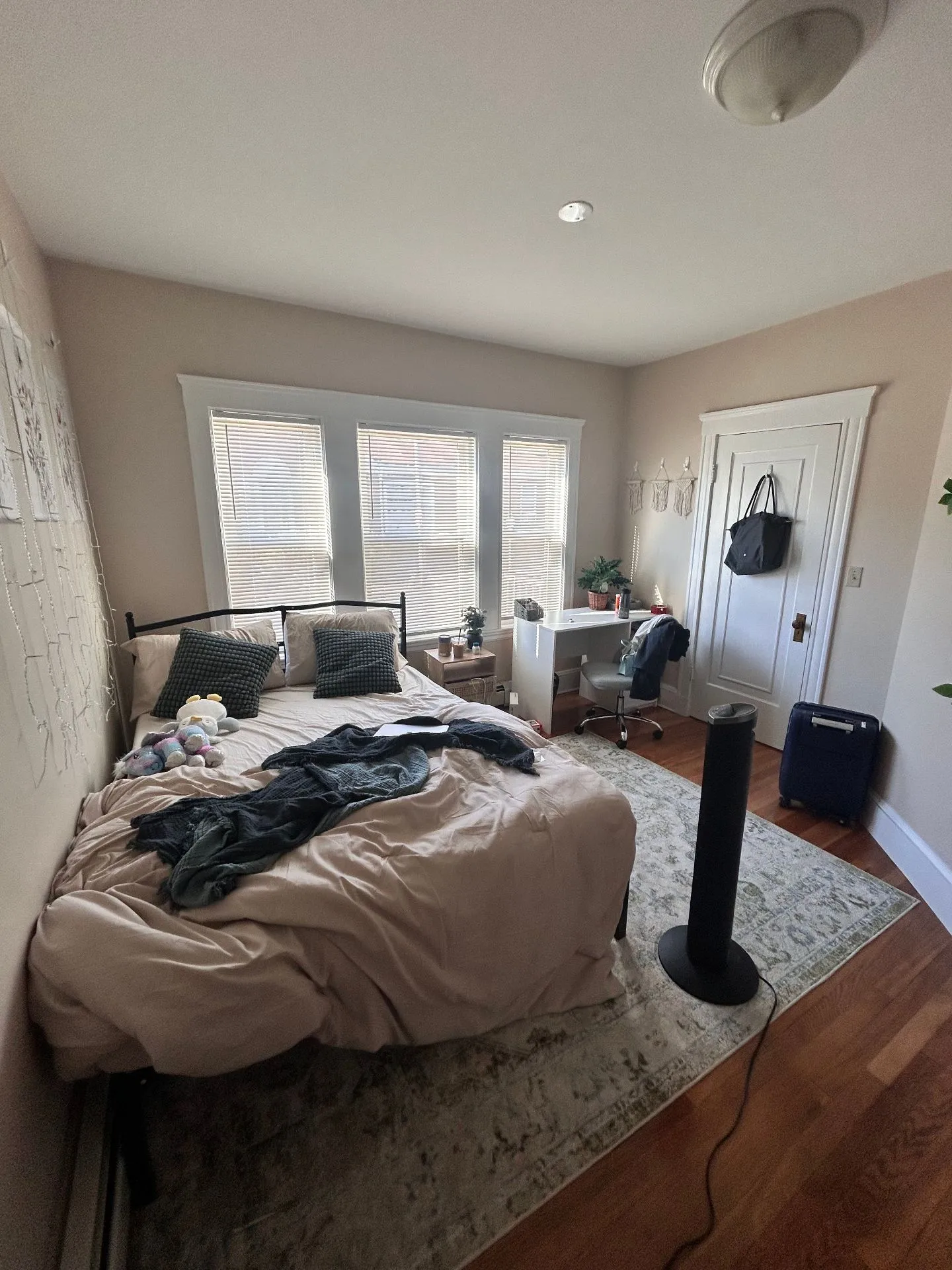 Summer 2026 sublet near Tufts — photo 1