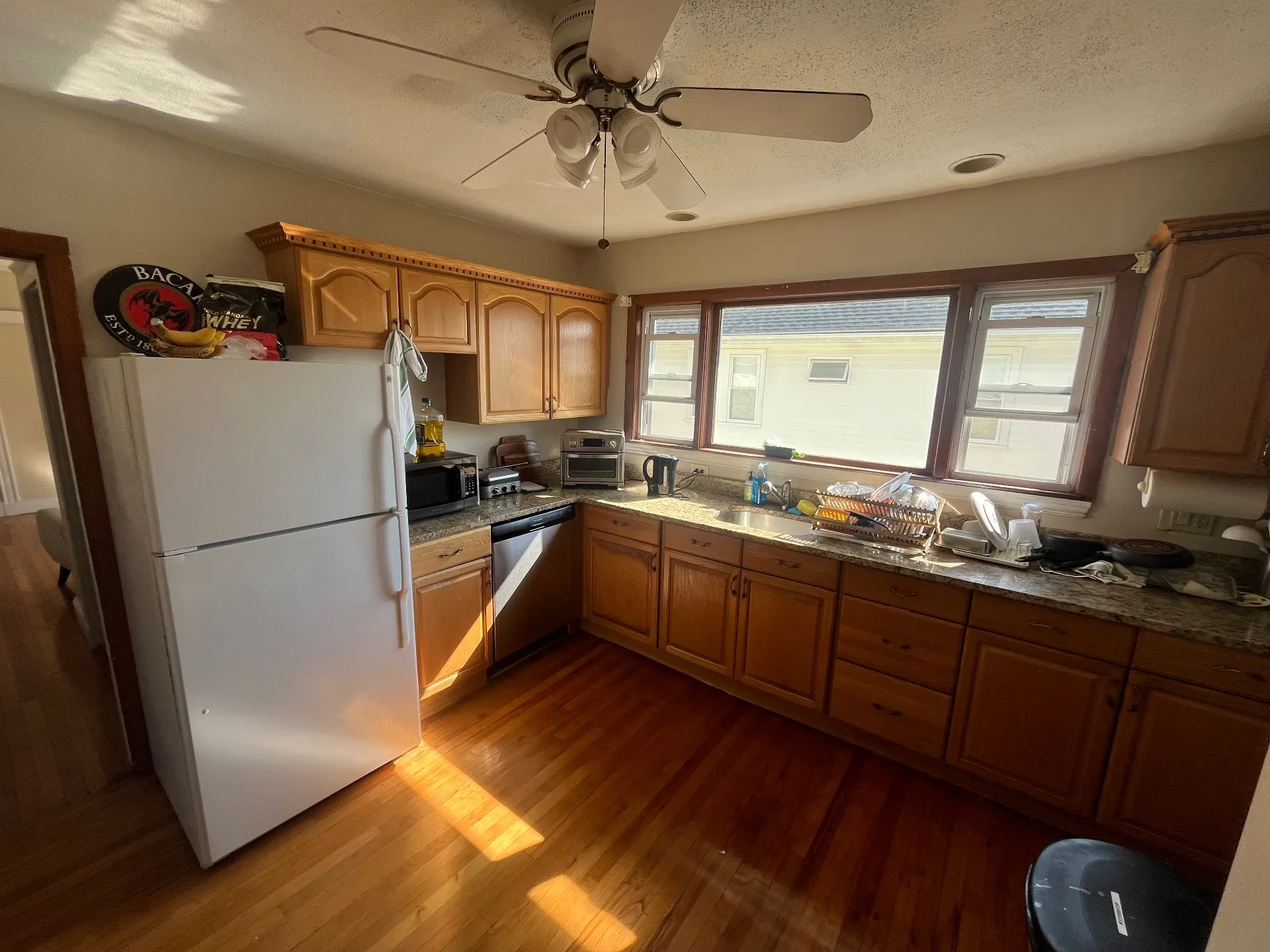 Spring 2026 sublet near Tufts — photo 4