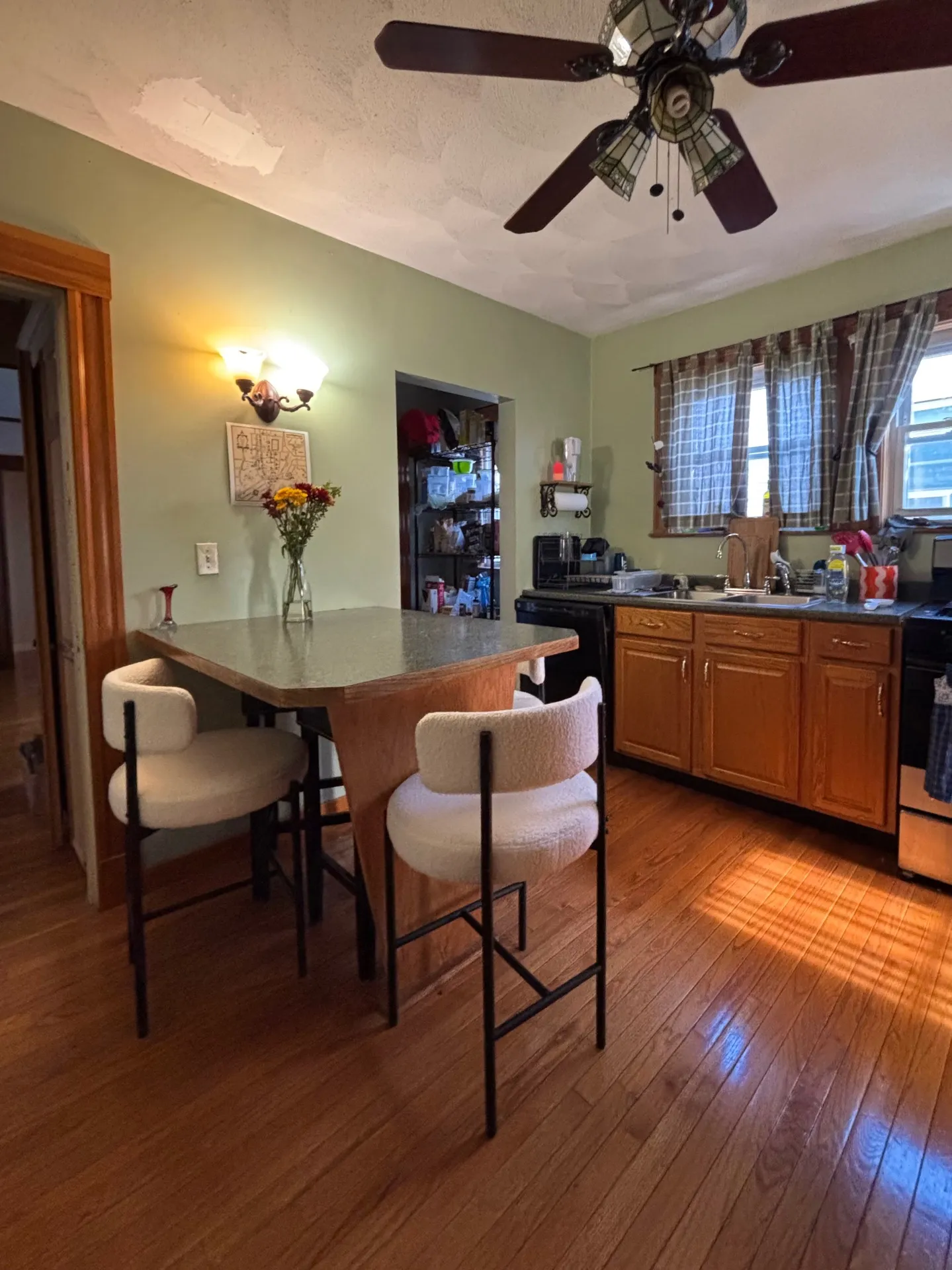 Spring 2026 sublet near Tufts — photo 4