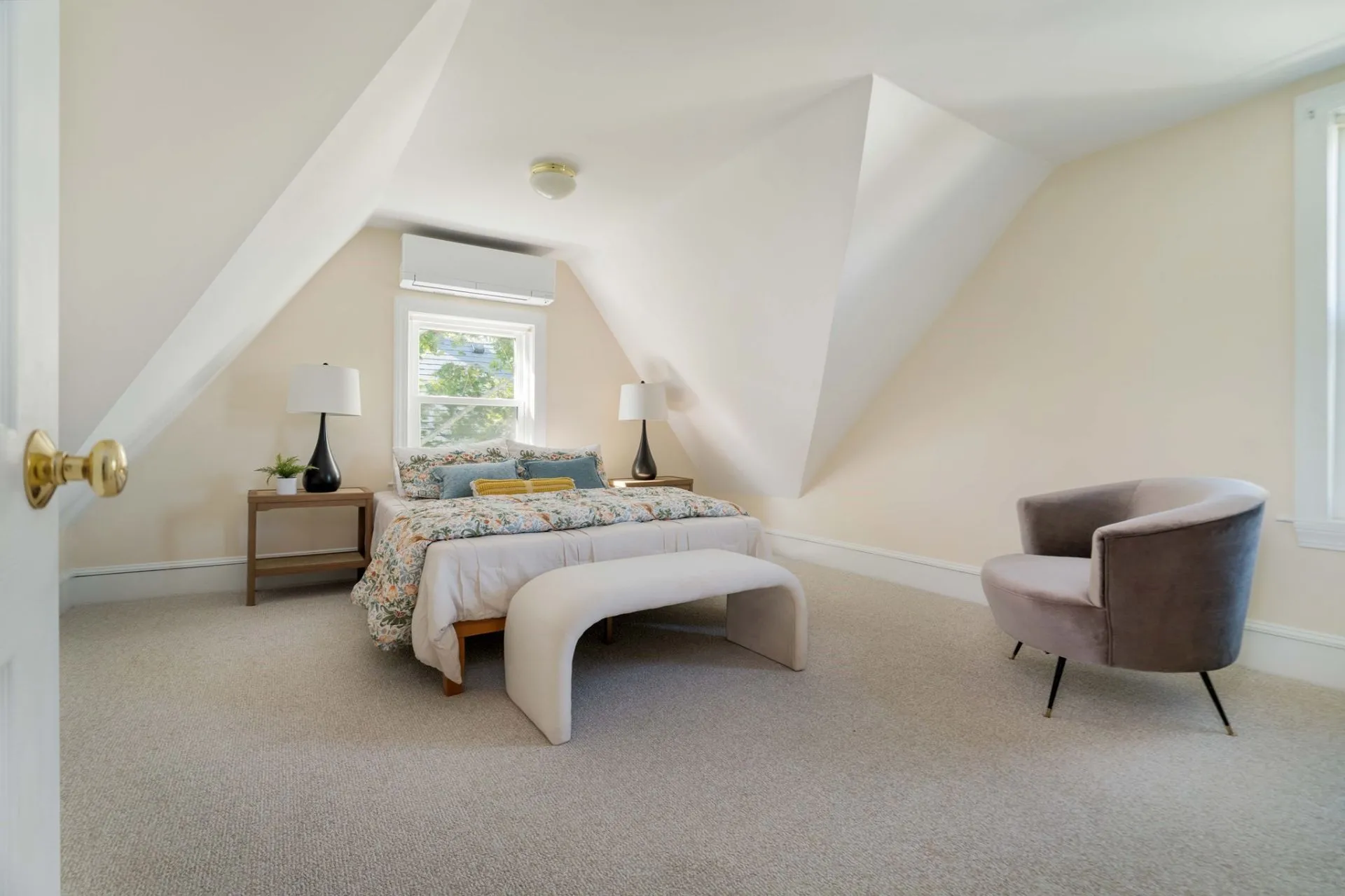 Spring 2027 sublet near Tufts — photo 3