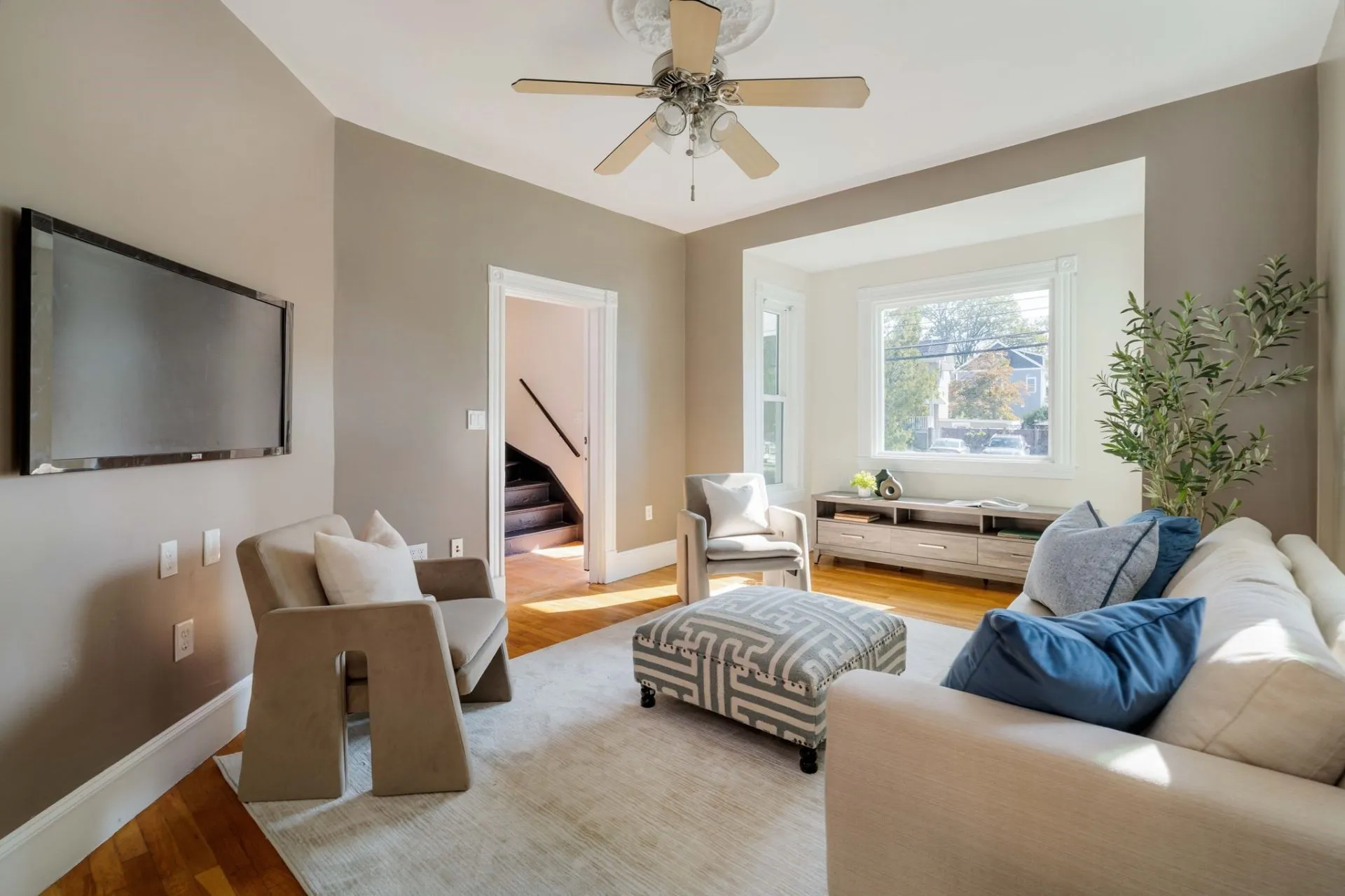 Summer 2026 sublet near Tufts — photo 3