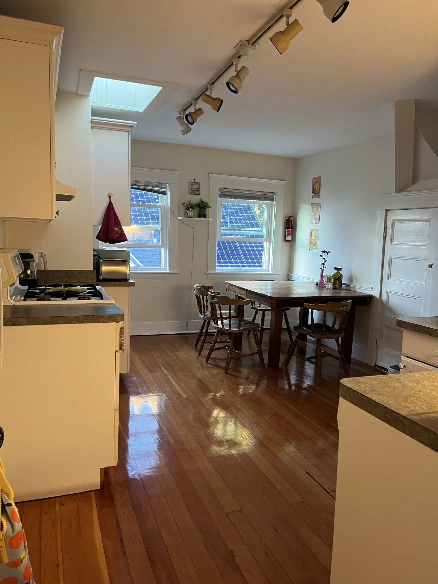 Summer 2026 sublet near Tufts — photo 5
