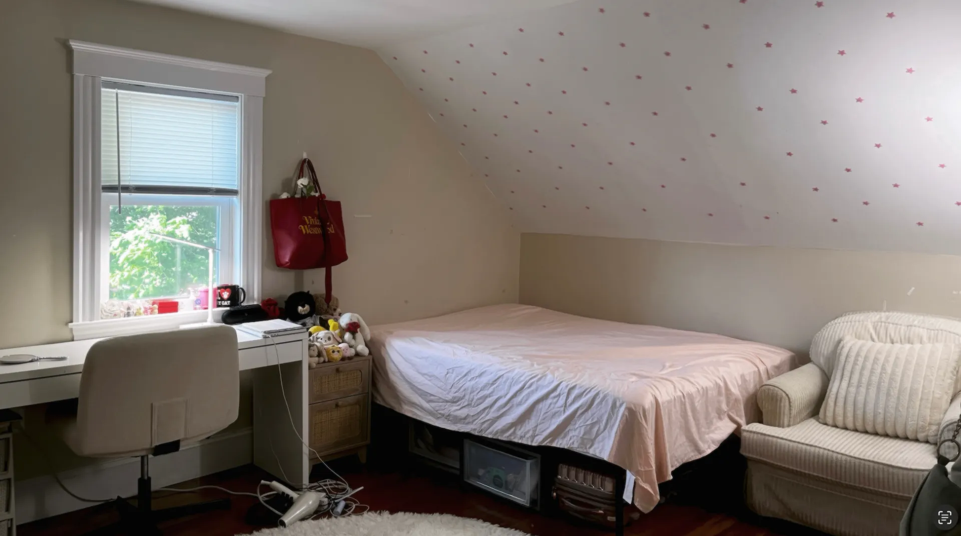 Summer 2026 sublet near Tufts — photo 1