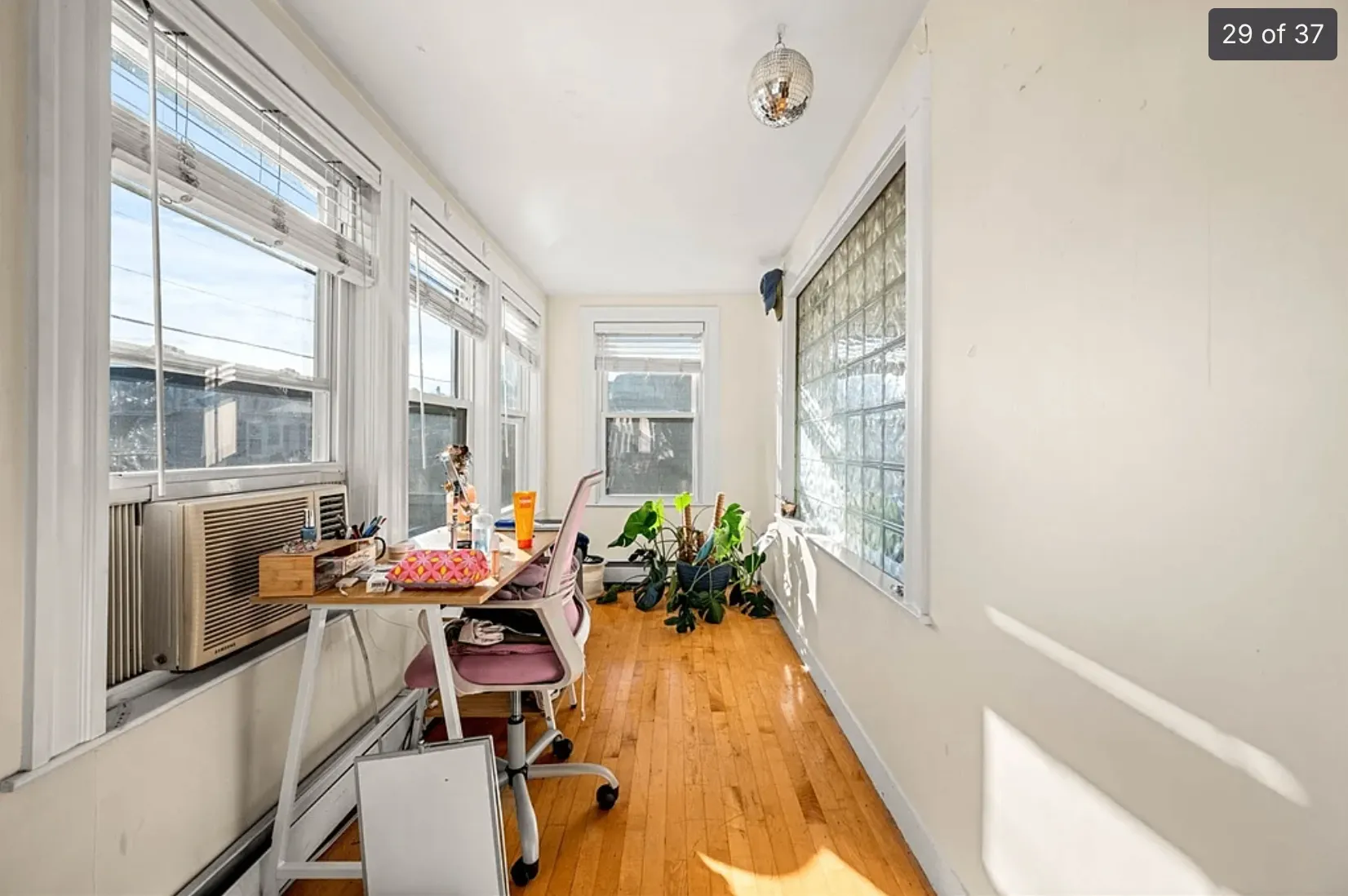 Summer 2026 sublet near Tufts — photo 3