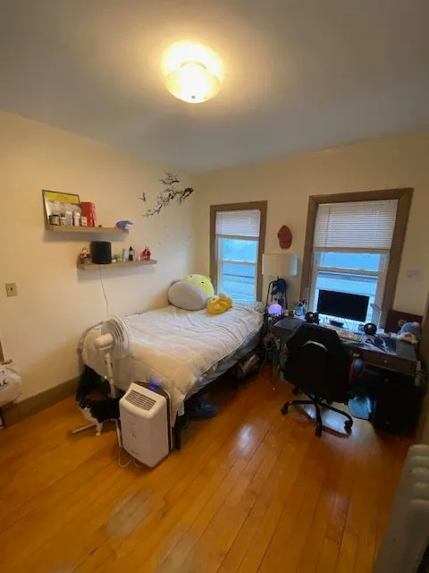 Summer 2026 sublet near Tufts — photo 1