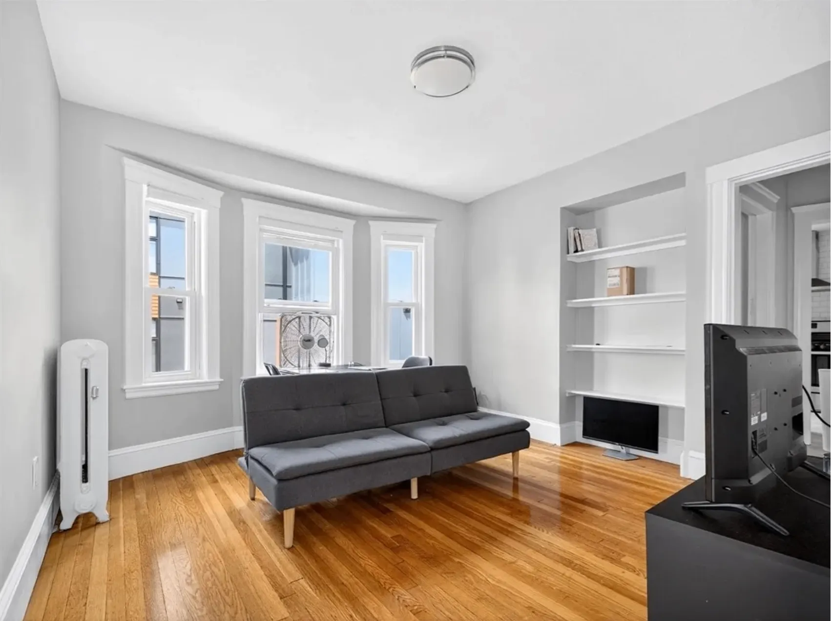 Summer 2026 sublet near Tufts — photo 2