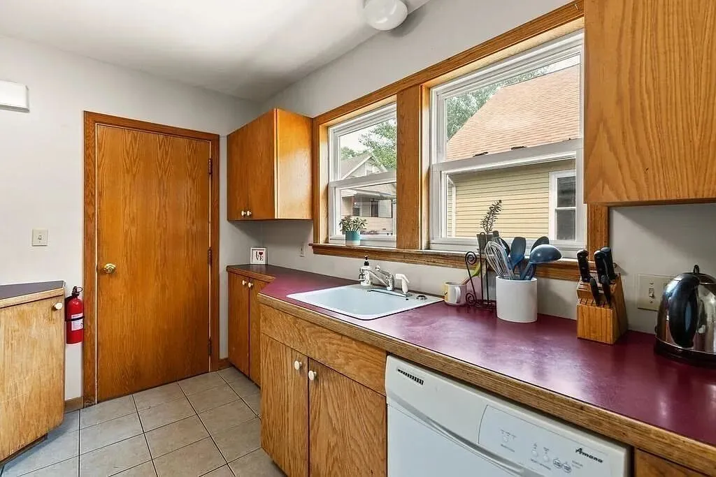 Summer 2026 sublet near Tufts — photo 5