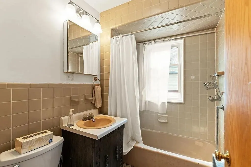 Summer 2026 sublet near Tufts — photo 2