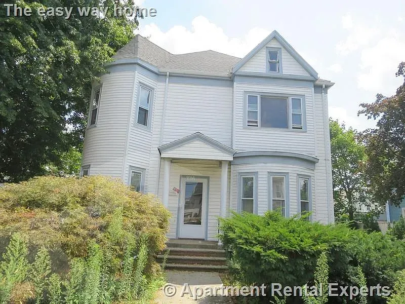 Spring 2027 sublet near Tufts — photo 3