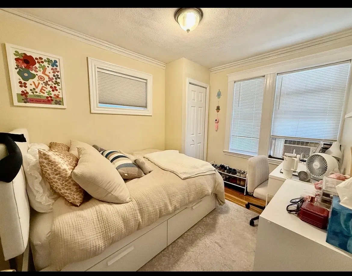 Summer 2026 sublet near Tufts — photo 2