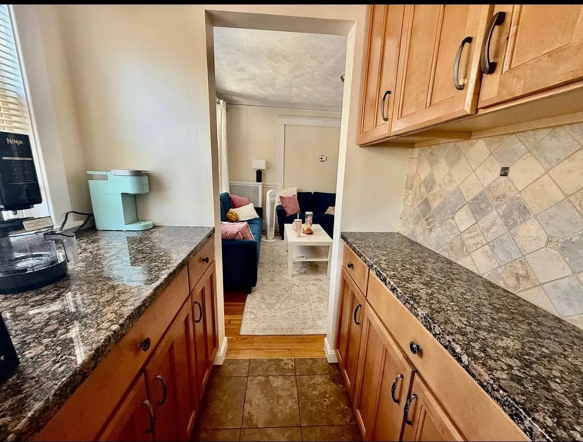 Summer 2026 sublet near Tufts — photo 3