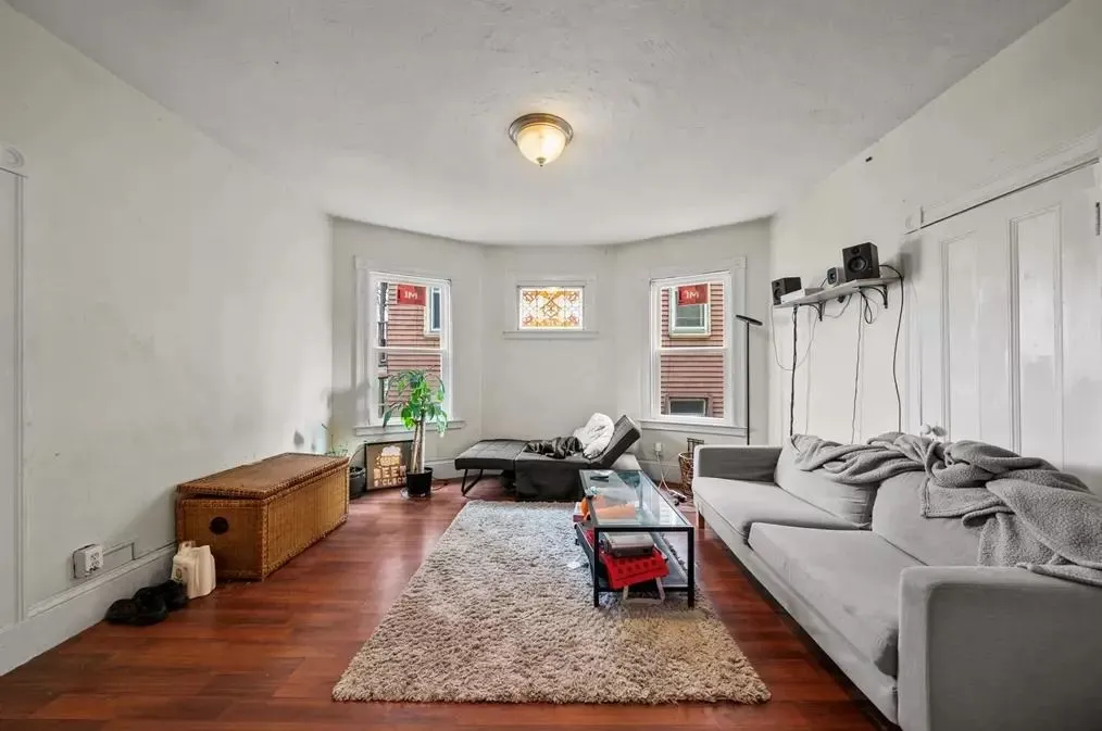 Summer 2026 sublet near Northeastern — photo 4
