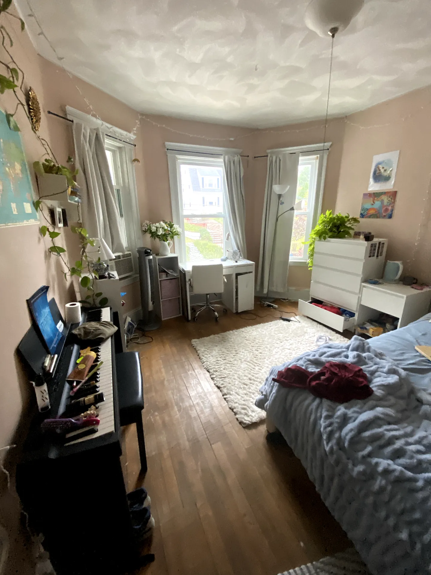Summer 2026 sublet near Tufts — photo 2