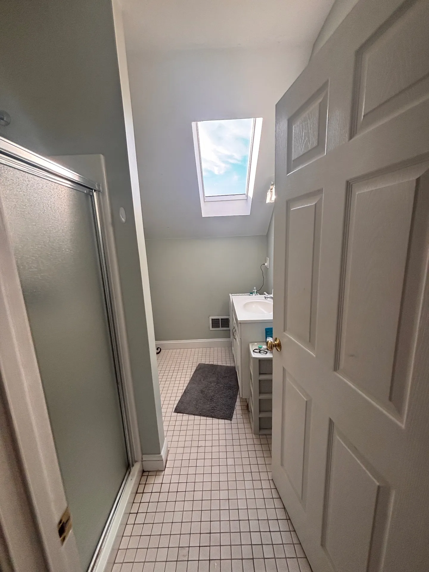 Summer 2026 sublet near Tufts — photo 3