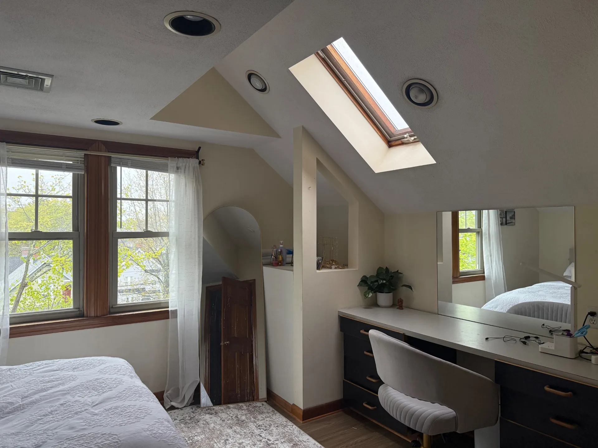 Summer 2026 sublet near Tufts — photo 2