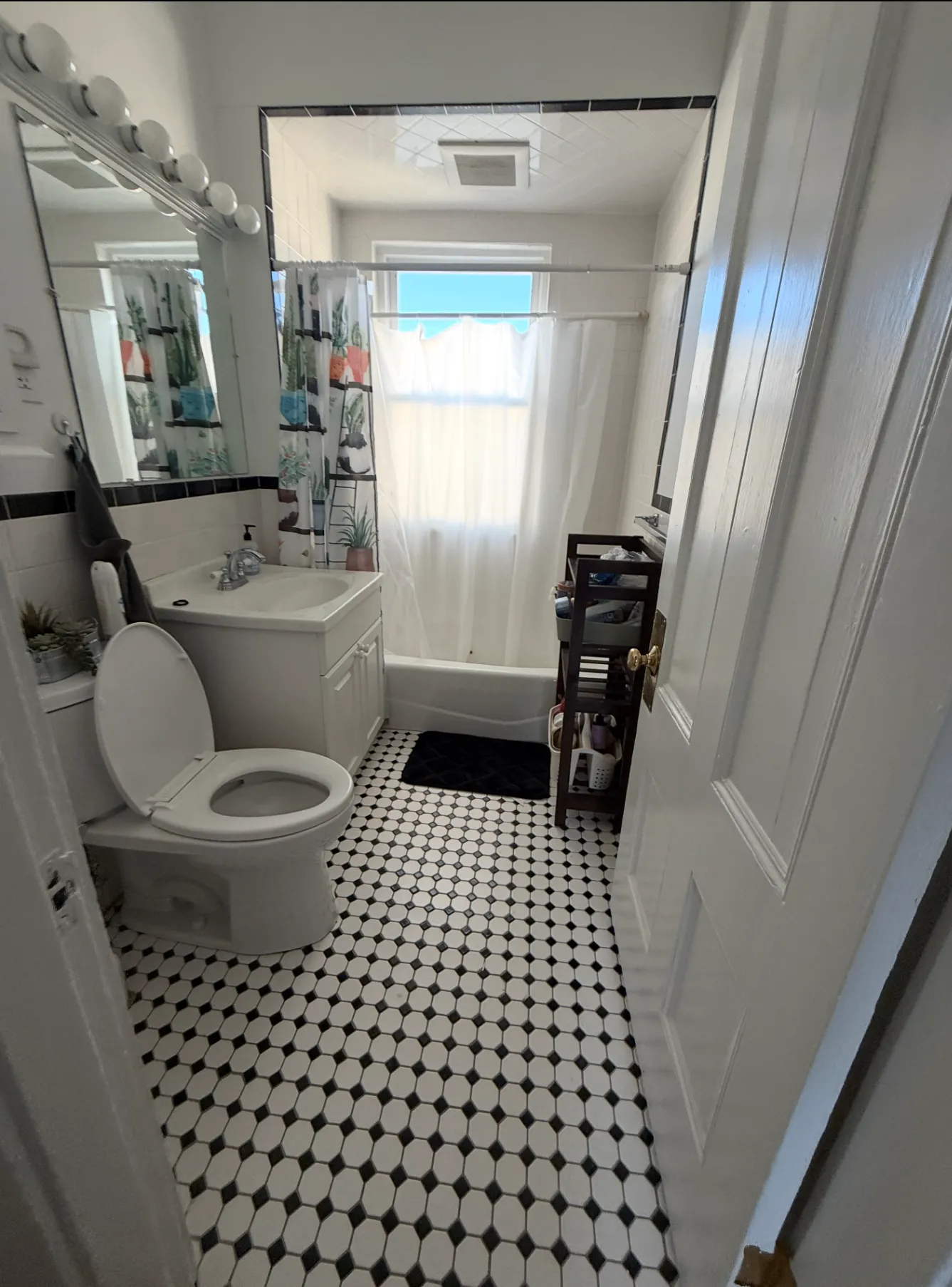 Summer 2026 sublet near Tufts — photo 4
